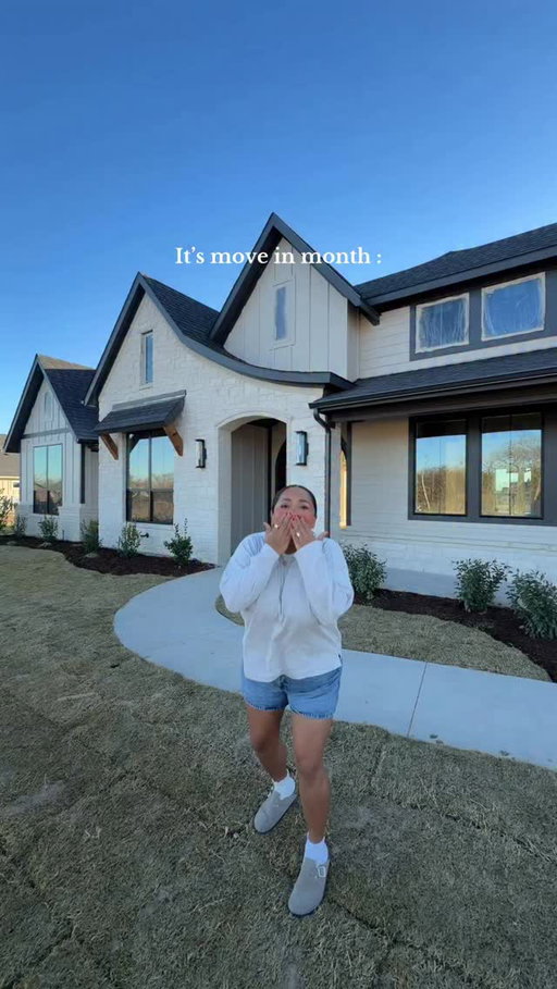 It’s move in month and the countdown has begun! 🤎🏡🥹 I’ll repeat this once we actually move in! 🤭

#firsttimehomeowner #newhome #dreamhome #newbuild #buildingahouse