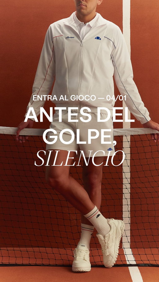 El juego ya es inminente.
Reserva tu asiento en la grada y prepárate para ver cómo el estilo entra a la cancha.
ENTRA AL GIOCO —  04.01.26

#ellesse