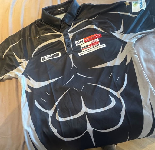 🚨Another match worn giveaway 🚨

This shirt is from 2021 when I was world championship 
Tag a non follower and share to be in with a chance of winning.
 
Winner announced when my instagram account reaches 500k followers 

GOODLUCK and happy 2026 😁😁😁