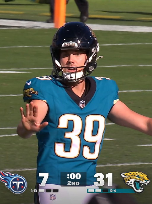 CAM LITTLE HIT A 67-YARD FIELD GOAL AND HIT THE COLDEST CELEBRATION ‼️