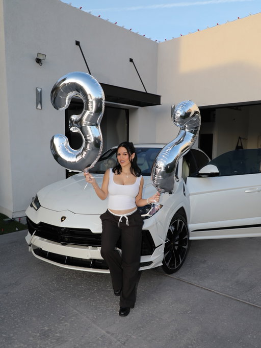 Happy birthday to me! This is 32 🎈🤍
My husband & bestie surprised and had me crying all day which I’ll share in this weeks vlog! 🥲 then ended the day with my favorite food, and the people I love most, exactly how I wanted to spend it. 🤍

Every year, I’m reminded that nothingg I have is mine without God. So once again, I surrender all that I am and all that I have to him. Trusting him in all I do, his purpose, and his plan for the year ahead. Im forevar grateful for the people who have supported me and helped me become who I am today. I’ll never take any of it for grantedd 🥲 

Thank you to everyone who reachad out and wished me a happy bday, SO thankful for my girls (you 🫵🏼) and all the love surrounding me!!!! 🤍 thank you, thank you, thank you!! love you queens!!!! 🥹🤍