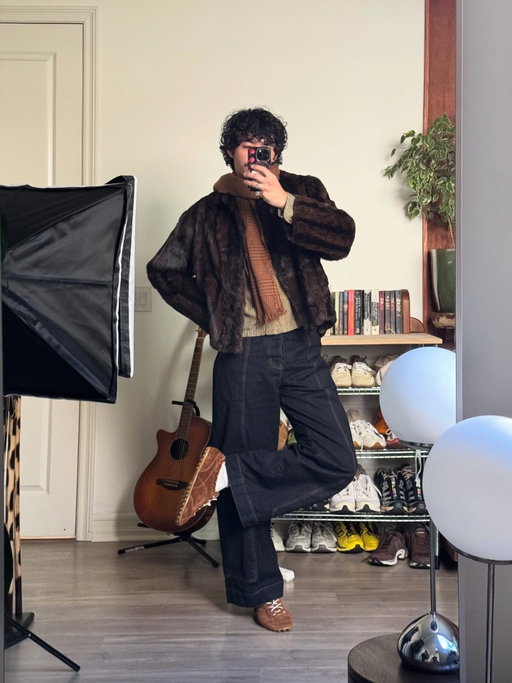 Mirror mirror on the wall, who’s checking account is the most overdrawn of them all? (Hint: it’s mine)

#fitcheck #ootd #fitspo #mensfashion #womensfashion