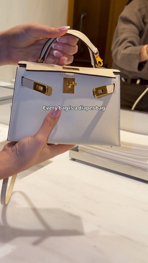 If it fits a crusty diaper, it’s a diaper bag. #momhack #momof4 #hermes #minikelly