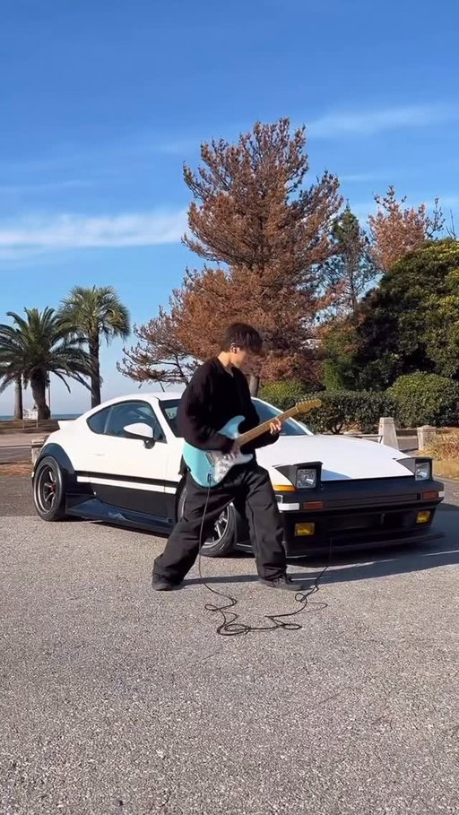 What do you think about this new bodykit that blends the look of the old school zenki AE86 with the rounded body of the new Toyota 86?

Think it’s amazing? Or did they miss the mark? 

#toyota86 #ae86 #initiald #ae86trueno
