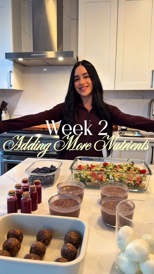 Comment “Week 2” for the recipes! ❤️
 
Menu: 
- Dark Chocolate Chia Pudding 
- Mediterranean Quinoa Salad 
- Beet Energy Shot 
- Walnut Cinnamon Date Balls 
- Blueberries 
- Eggs