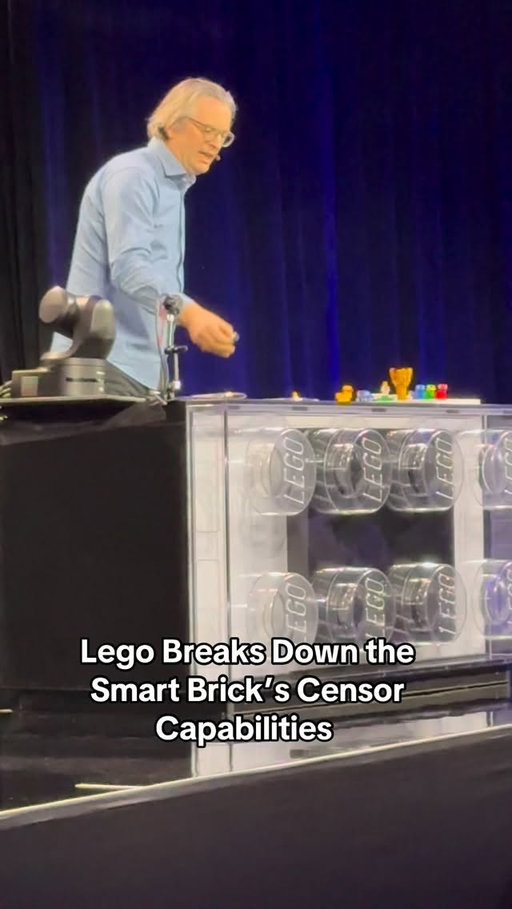 The Smart Brick is really… smart. #smartbrick #lego #ces #ces2026 #toys