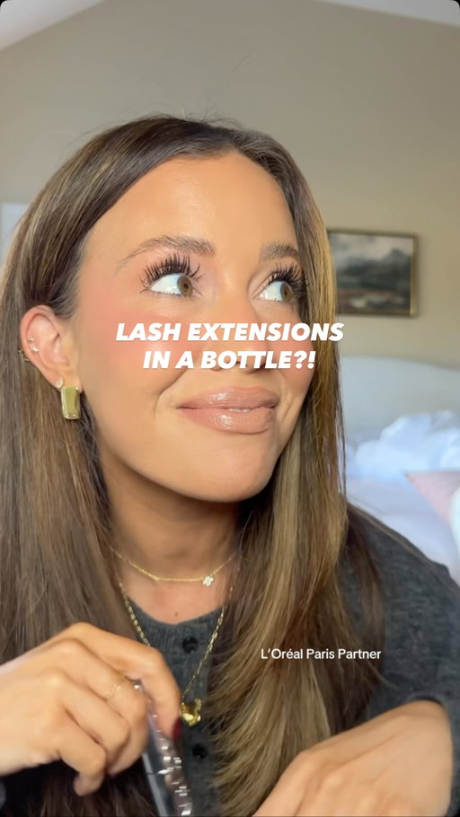 This @lorealparis extensionist mascara is doing the most✨I can’t believe it’s drugstore!! #lorealparispartner #drugstoremascara #mommakeup #makeuproutine
