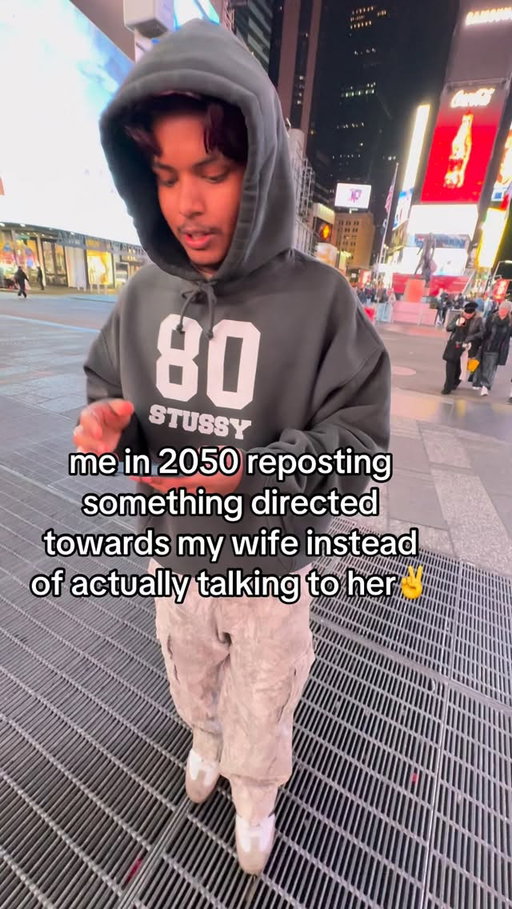 after an argument too btw✌️✌️😂😂#wife #nyc #relatable #timesquare #bro #real #yellowfont #school #break #sleepschedule #downtown #bro #yo #dookie #stussy