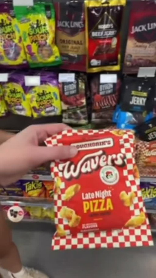 Wavers is officially on shelves at @7elevenaus !!! Head to your nearest 7-eleven in Australia like our founder @daviddobrik did over New Years week with @natalinanoel !! We must be in pizza snack heaven!!! Grab some #Wavers now and tag us! 🎉🎉🎉
