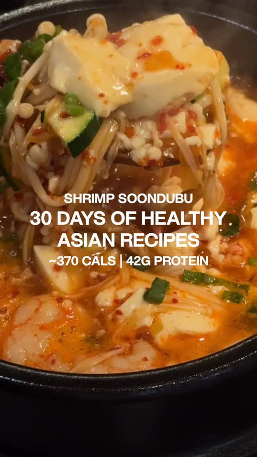 DAY 6 of 30 days of healthy Asian recipes 🥢

I’LL BE POSTING A RECIPE EVERY SINGLE DAY SO FOLLOW FOR MORE

SHRIMP SOONDUBU

MACROS 
366 cals | 42g protein | 22.5g carbs | 10g fat 

4 oz shrimp
10.5 oz extra soft tofu (soondubu)
50 g enoki mushrooms
80 g zucchini, sliced
20 g onion, diced
1 medium green onion, sliced
1/2 tsp garlic powder
1 tbsp Korean chili pepper flakes (gochugaru)
½ tsp sesame oil
½ tbsp soy sauce
1 tbsp fish sauce
1 Anchovy broth tablet
1.5 cup water

#soondubu #highprotein #koreanrecipes #macrofriendly #soupseason