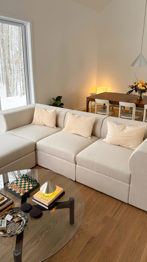 Our cabin is finally starting to feel like home 🤍

Revealing our new Atmosphere Sofa from @cozey 🛋️ Modular, comfy, and with plenty of storage — perfect for cozy cabin living. We chose the performance fabric in Parchment, and it feels like the perfect match for our décor.✨

What do you guys think?🥹

#CozeyPartner #ad