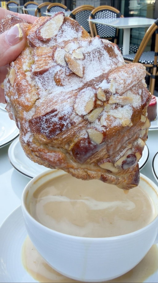 Bonjour, Charlotte! 👋

I have HUGE NEWS for you!🥳

WHAT:⬇️
Brasserie Copain is opening this Friday in Ballantyne!!! This is the FIRST Copain location to serve a full brasserie dinner menu. Yes, you can find their pastries, coffees and lunch items too! 

WHEN:⬇️
Friday, January 9h 
⏰7am-10pm daily

WHERE:⬇️
The Bowl at Ballantyne 
15119 Bowl Street 
Charlotte, NC

PRO TIP: They have a large grab & go selection packed with entrees, breads, olive oil, pasta & more items to take home with to prepare a quick dinner!

SHARE this reel and FOLLOW &
@cltfoodgirl for more FOOD & FUN in Charlotte and beyond! 🫶🫶

#clt #grandopening #restaurantopening