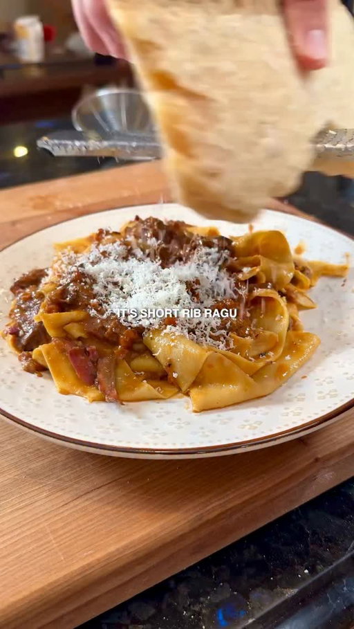 Short Rib Ragu | Recipe in bio

#pasta #winter #braisedbeef