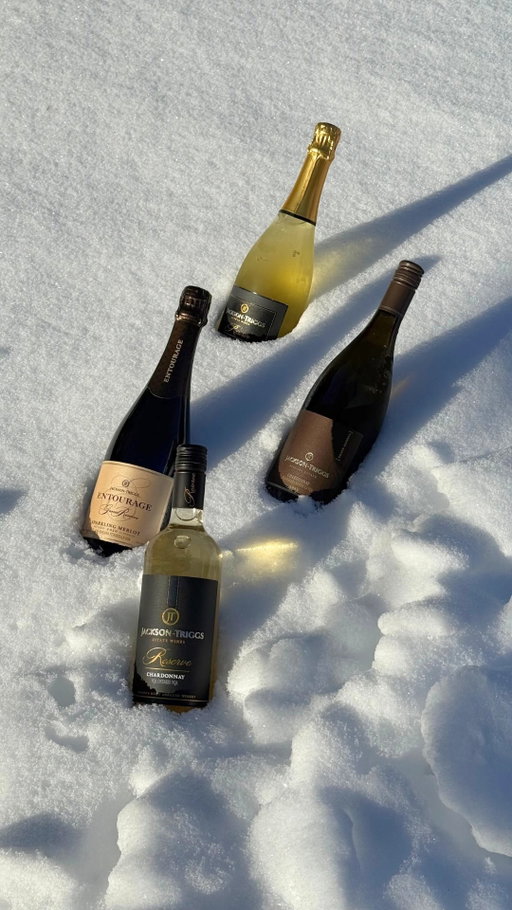 A true Canadian winter with Canadian wine. ❄️ 🇨🇦

Shop at select Wine Rack locations, winerack.com, LCBO, at our Estate, and online through the link in our bio.

•⁠

#jacksontriggs #ontariowine #sippingontario #lcbo #winerackcanada vqawine niagarawine okanaganwine winepairings niagara niagarafalls