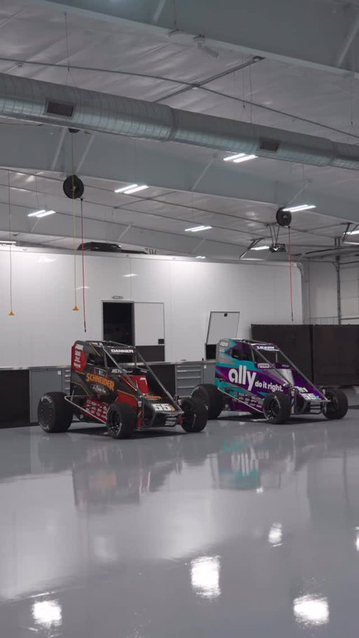 ABR_CB11 featuring @cj_leary & @briggsdanner78 

@alex_bowman | @allyracing
