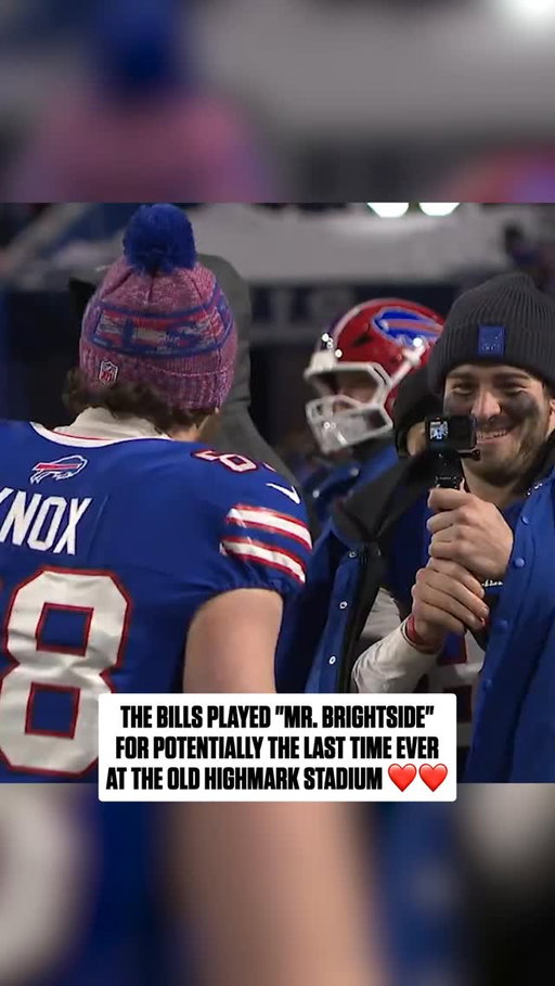 Never gets old 💙❤️

(via @danfetes)