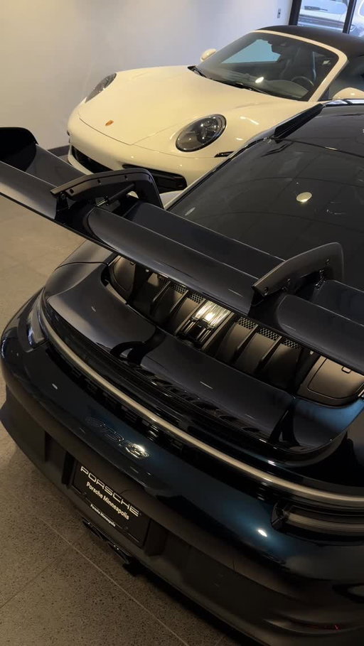 Which would you choose? 

#porsche #minneapolis #fyp #cardealership #porsche911