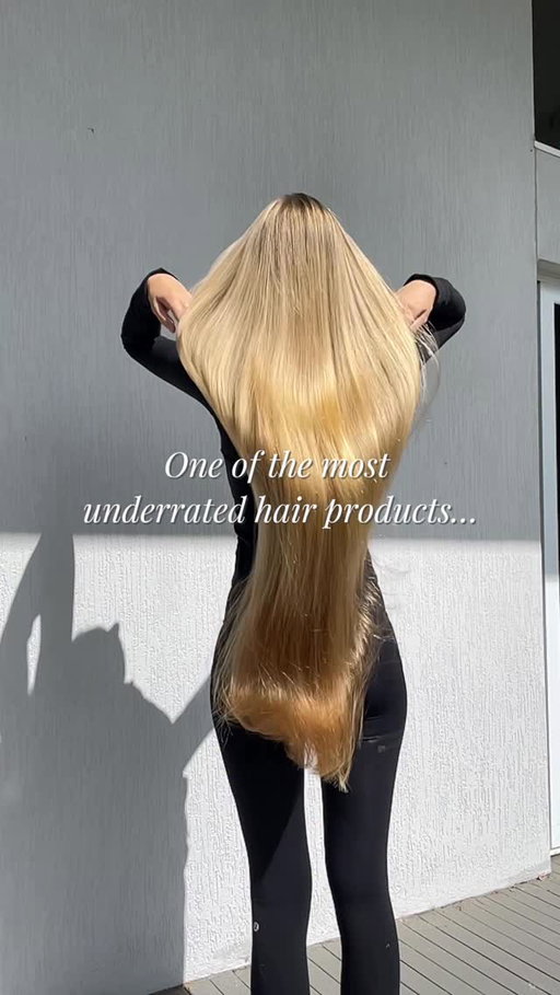 Shiny hair secret no one is talking about 💫🍍 I found this old bottle of @garnier pineapple hair drink whilst I was visiting my home in Australia and I forgot how good it is! 

It’s so underrated and such a great product if you want glossy, laminated hair. 

#shinyhair #longhair #healthyhair #garnieruk #garnierhairfood @garnieruk @garnieraunz