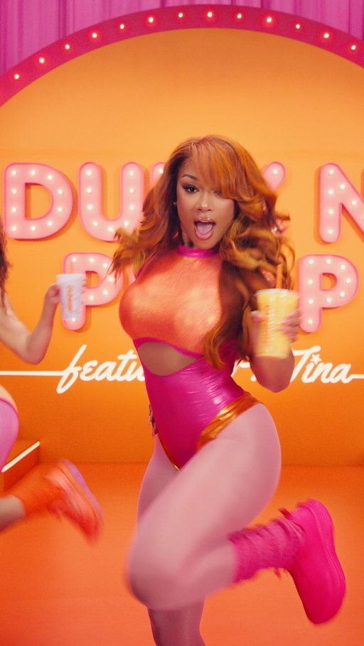 Time to target those sip muscles with new Protein Refreshers, only at Dunkin’! 💗🧡