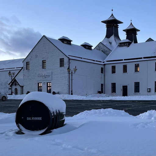 Feeling chilly?

Here are our Scottish distilleries, Royal Lochnager and Dalwhinnie, back in November - both were transformed into beautiful, white landscapes.

Drink responsibly. DRINKiQ.com