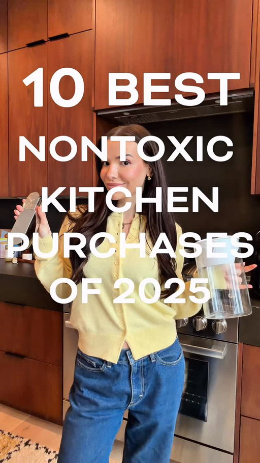 These are the big ones. Comment “best” and I’ll send you the links! My favorite 10 nontoxic kitchen purchases from this year aka things that brought me great joy. What did you love that you bought for your kitchen this year? 
.
.
.
.
.
#nontoxicliving #wellness #health