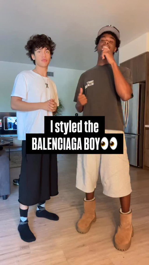 Click the tagged reel to see if Cam styles me better👀

#miladweyy #fashioninfluencer #styling #streetwear #outfit