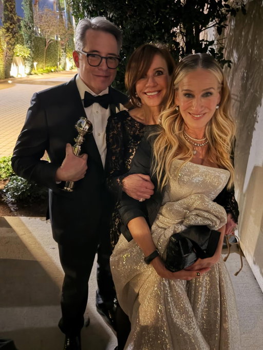Celebrating @sarahjessicaparker receiving the Carol Burnett Award 🏆@goldenglobes