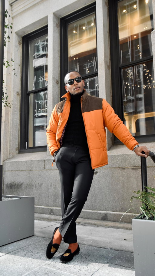 Après-ski vibes, but made for a cold winter in the city
 That’s exactly what I love about @CONXSTRUCT’s retro-style Orange Puffer. The bold colorway instantly brightens the season, while the contrasting brown corduroy yoke delivers just the right hit of vintage character.

What’s your go-to color outerwear for brightening up winter?

Stay tuned to my Stories and MensStylePro.com to shop this jacket.

#MensStyle #MensStylePro #WinterStyle