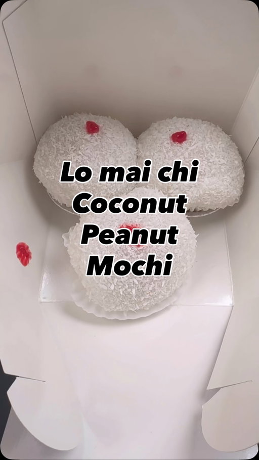 Growing up lo mai chi was one of my favorites!!! It’s crazy because I don’t really care for coconut flakes or peanuts but the combination of everything in it is just amazing.

My favorite is from taipan bakery on canal in Chinatown. No where else has come close to being just as good or better. I’ve tried it at many places. I only like the original flavor. Interestingly enough they don’t sell this at their flushing location 😢

It’s mochi covered with coconut flakes and the filling consists of crushed peanuts, sugar, and sesame seeds. It’s not super sweet, but just sweet enough.  I always have to buy 2-3 when I’m in the area.
#eatingwithblim #chinesedessert #lomaichi #mochi #nyceats
