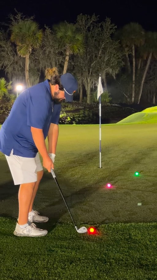 Tough break⛳️

🏌️‍♂️ @theheadbandgolfer @coltonpfleegor 

#golfing #golf #paryard #golfer #paksgolfs