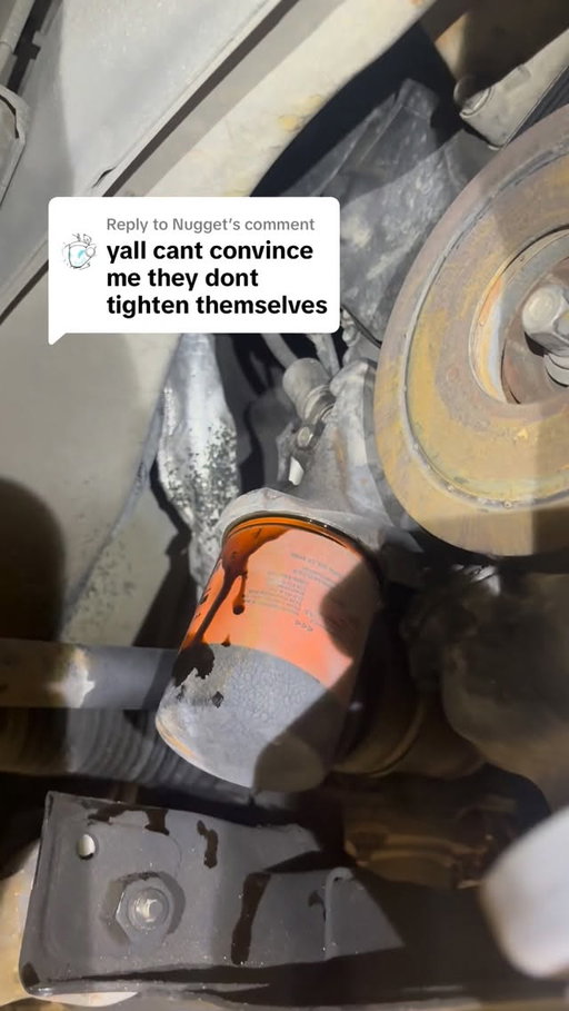 .
.
.
#mechanic #automotive #snapon #instagram #honda #technician #toyota #diesel #viral #mechaniclife #oilchange