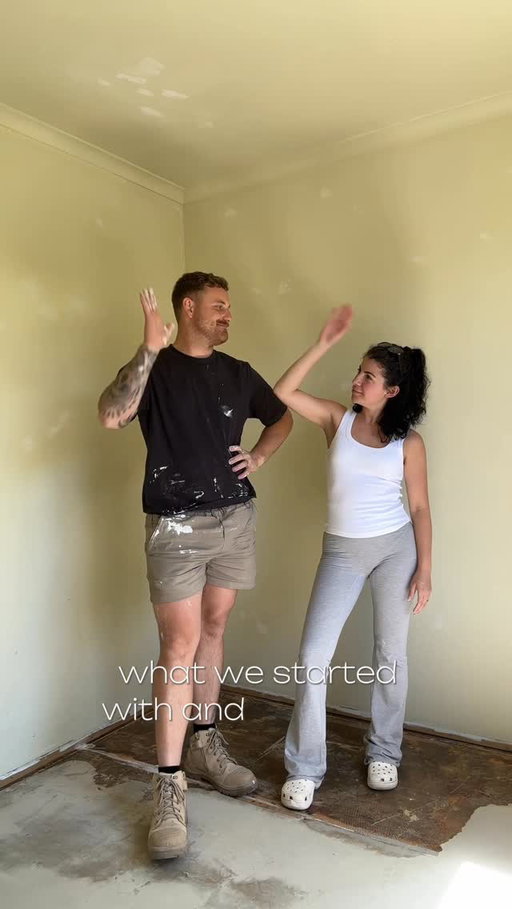 Little wins 🖌️ 🤍

Paint is officially on the walls and we’re loving how it’s transforming the space already! 

We used Natural White by @duluxaus and super happy with our choice! 

#painting #naturalwhite #diywallpaint #renovation #tasmania