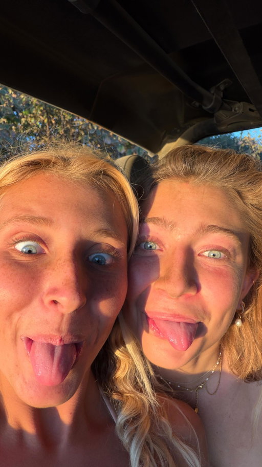 still processing how fast time is flying
so excited to share our passion for surfing, beaches, adventures, and building real connections with you all 🤍
follow @almasdelsol.retreats, our baby🏄‍♀️🌞
