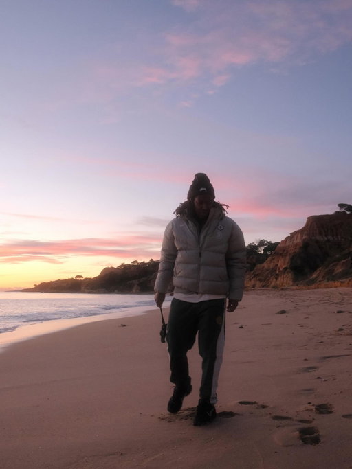 Keish on the beach. 🌅