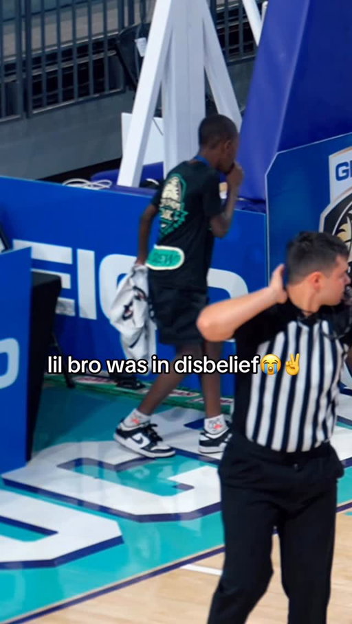 Bro couldn’t believe his eyes😭✌️