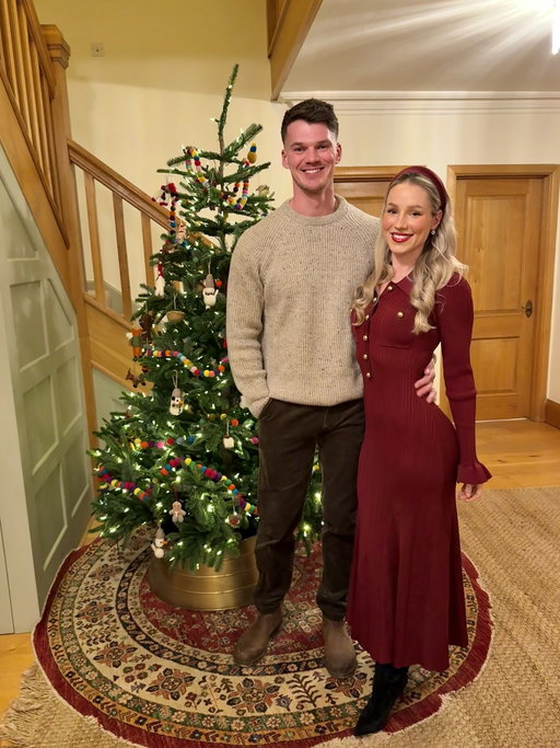 Wrapped up the year with a really lovely break with the family 🎄❤️

Feeling grateful, rested, and so excited for everything coming next!