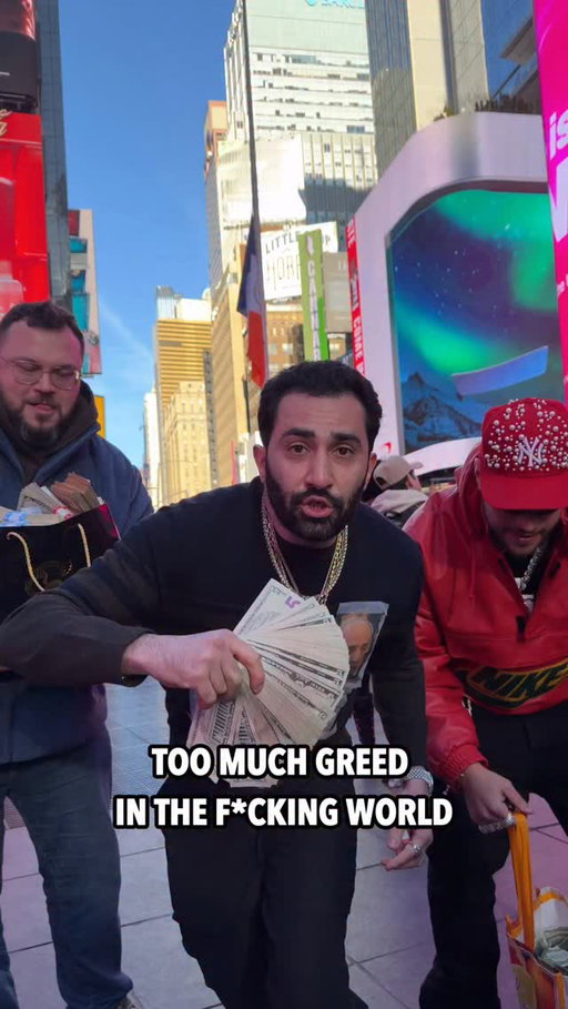 I’m in for 40k with Akay, 21k in a refund and 21k thrown in the air is all I want back. Everything else is going to my staff, my family and the people of New York. Whatever Bradford Cohen gets me as restitution. Special thanks to Moses he threw in another 10K @mosesjewelry @benbankas2 @mickytrax  @lawronin #traxnyc #jewelry #greed