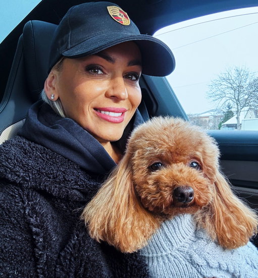Kis bundás divatbemutató indul! 😁 Ki a legcukibb? 🙋‍♀️🐩 #poodlelove #winterstyle #daily #hello #love