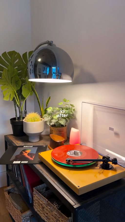 before vs after in my loft apartment 🏙️🏎️

#homeinspo #boyapartment #midcentury #homedecor #minimalisthome #interiordecor #interiors #unisexapartment #scandiinterior #frankocean #eameschair #apartmentdecor #beforevsafter #beforeandafters #homerenovationideas #loftapartment #nycapartment #londonapartment #f1 #formulaone #f1decor #loftdesign