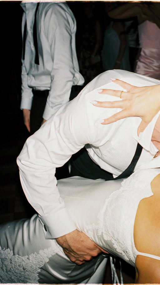 Save this if you’re a 2026 bride ✨ how I custom designed my dream mini with @julesmarie.co 

Millie Bobby Brown’s wedding dress was my original dream gown, but instead of letting budget limit the vision, I used it as inspiration for my second look. I shared the idea with @julesmarie.co, and Jules designed and brought it to life, refining every detail through fittings to create something timeless and completely my own.

I can’t recommend this process enough to all the brides to be out there @julesmarie.co is so talented 🤍

Planner @winstonsevents 
Makeup @makeupbyemmylou 
Hair @hairby_schell