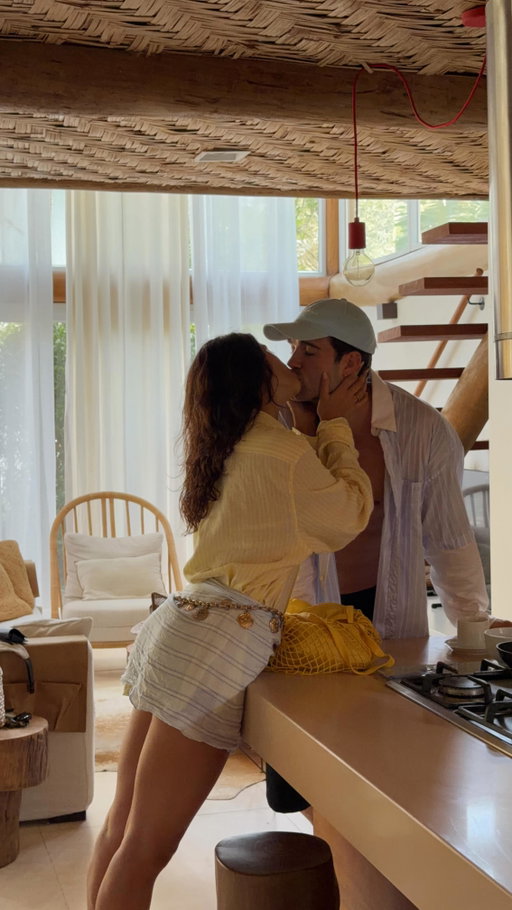 wish every morning could start like this 🌴🥭🩵🌺🍋‍🟩 #morning #couple