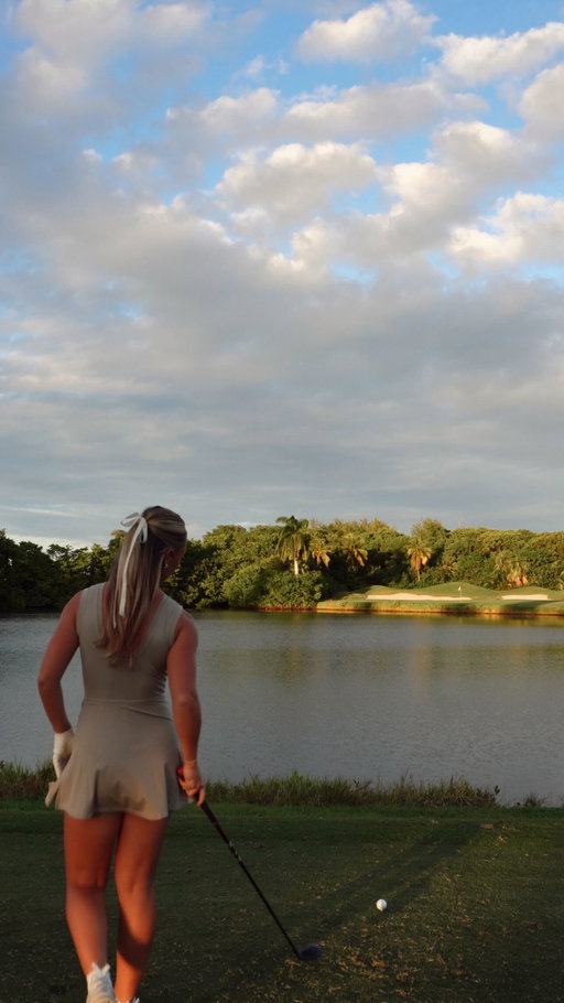 one hop stop… kinda

#golf #womensgolf #golfswing #golfgirl #asmr #peaceful #swing