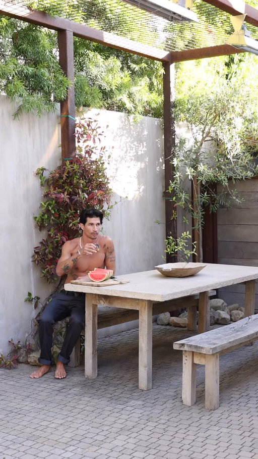 Slow mornings heal the soul.

#mensjewelry #mensaccessories #mensbracelets #mensfashions