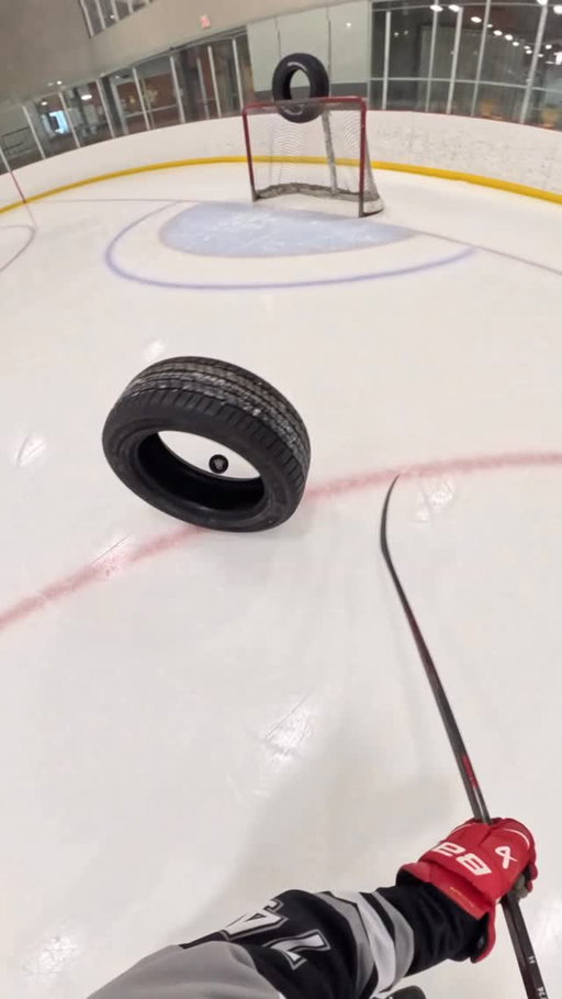 POV: Delivering the dangles with @general_tire 🛞🏒
#alwayshockeyongt
#sponsored