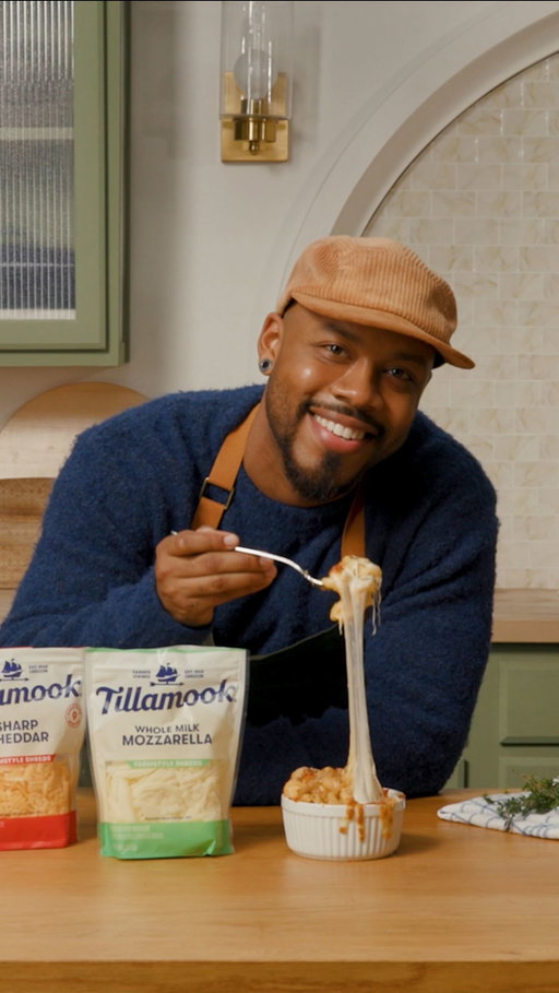 French onion mac, powered by full flavor @tillamook Cheese for the ultimate Super Pull. #TillamookPartner