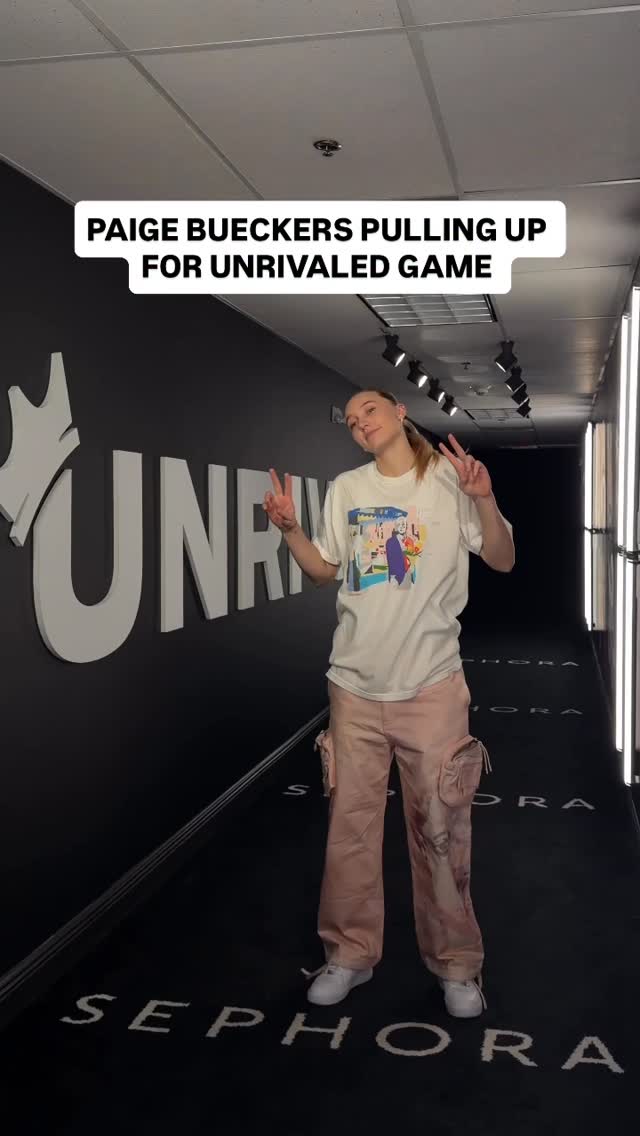 Tune in to watch @paigebueckers play tonight 📺 

Games start at 7:30 PM ET on TNT, truTV or HBO Max