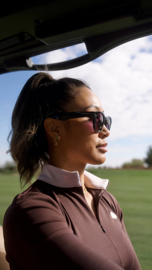 @oakleymeta glasses for the Wynn 😉⛳️

“Come Play a Hole With Me” is back!
But this time, you get to hear my strategy and see my play through MY eyes 👀🙇🏻‍♀️ Welcome to my POV 😉
#OakleyMetaPartner