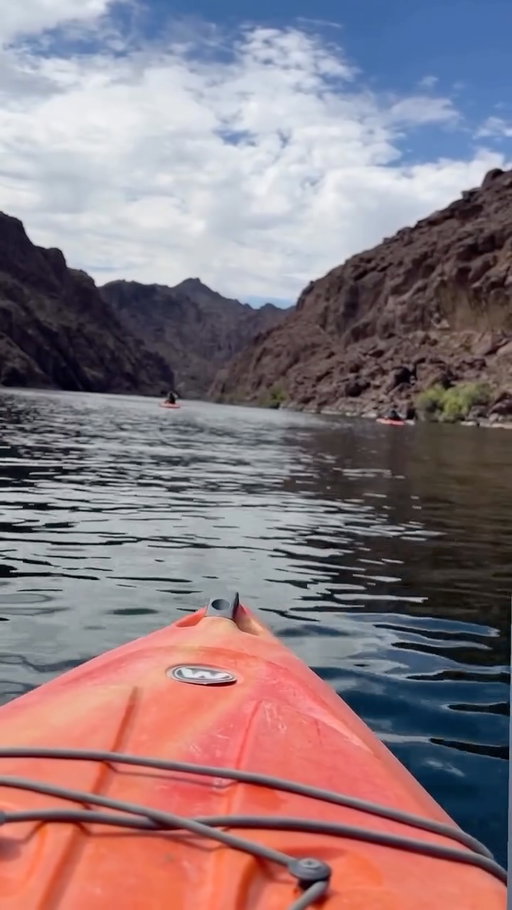 Arizona Hot Springs is one of the most unique desert adventures near Las Vegas and Arizona. The trail sits right off U.S. Highway 93, just past Hoover Dam and minutes from Willow Beach. It takes you through slot canyons, ladders, and finally to the natural hot pools. ♨️🏜️ Tag who you are taking on this adventure. 🌊✨

Credit: @thedustycoyote 

 #welcometoarizona