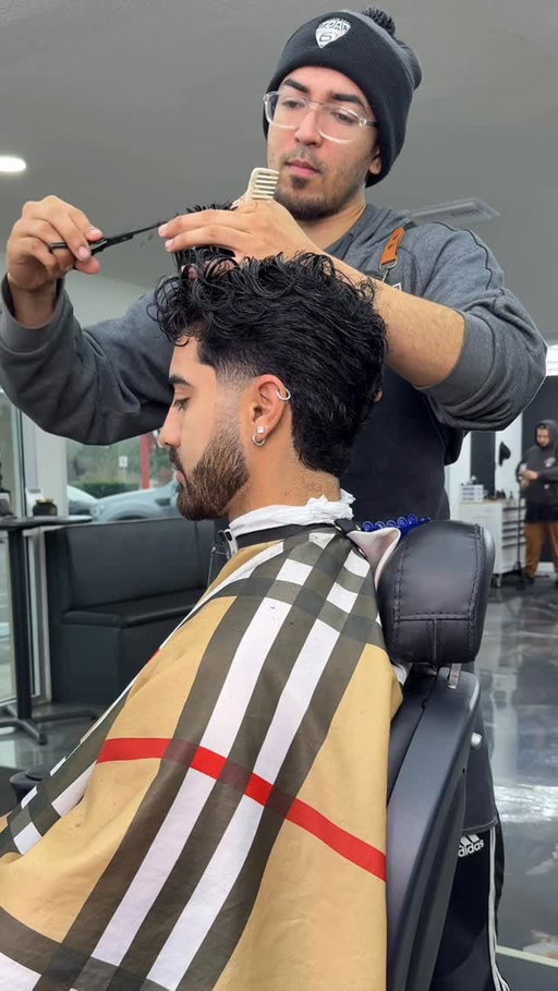 Feel like myself again😌

My stylist @striiive always keeping me fresh

#menshair #curlyhair #menshairstyle #flowyhair #josephdamian