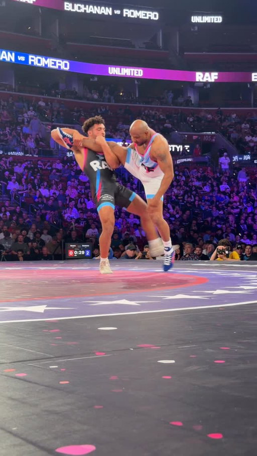 BUCHANAN UP EARLY 👀

Watch RAF05 exclusively on @foxnation
